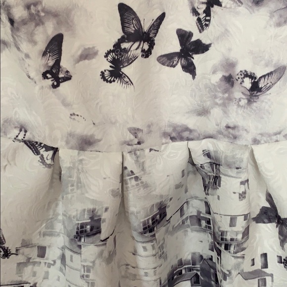 Beautiful Cocktail Dress with Intricate Detail - Picture 3 of 6